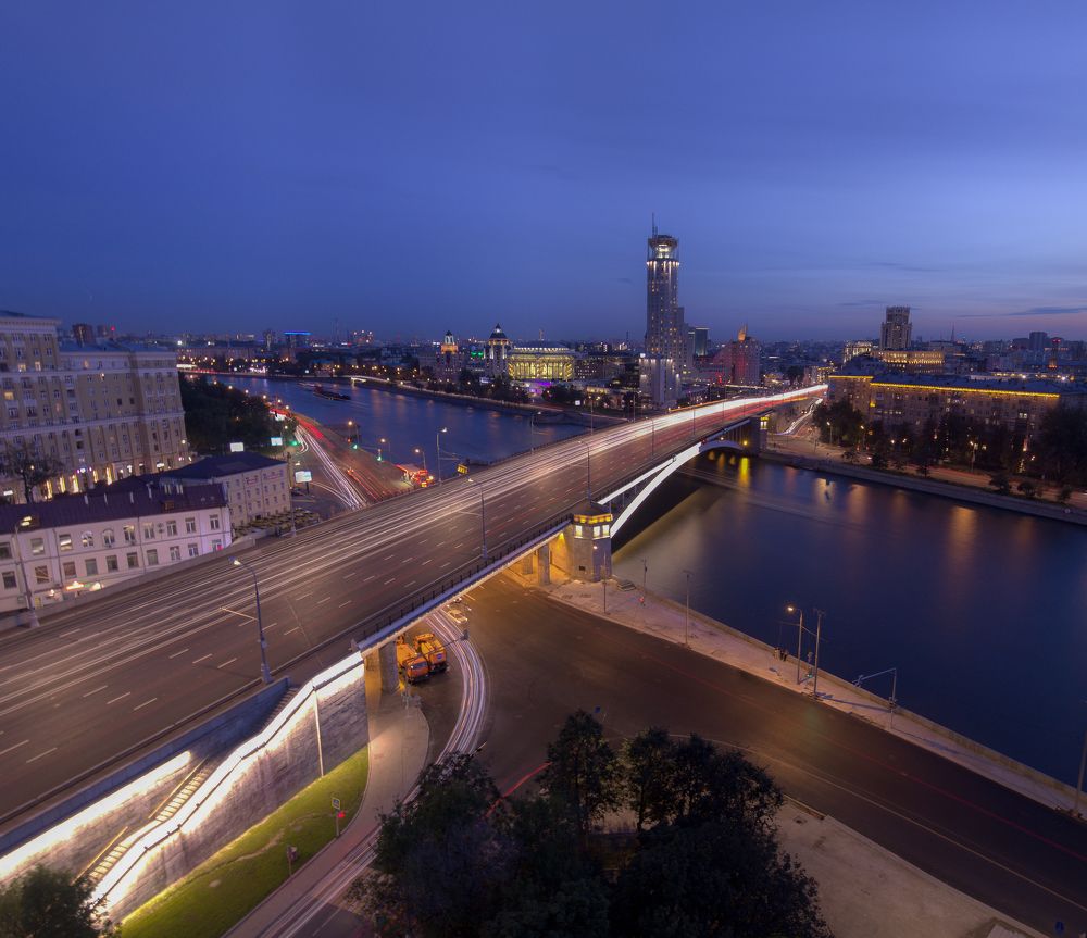 Вечерняя Москва