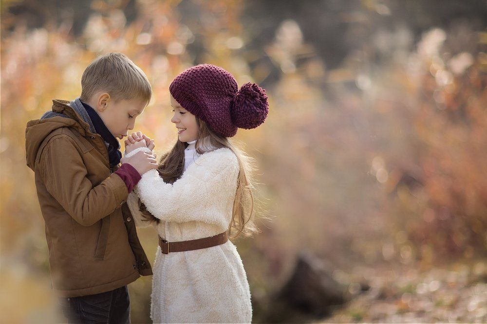 Любви все возрасты покорны.