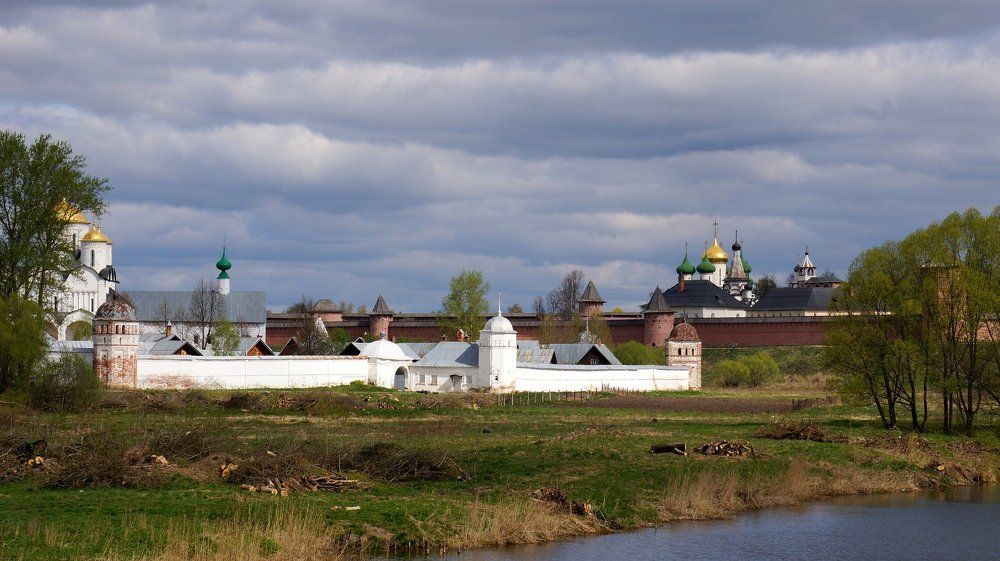 Весна в Суздале