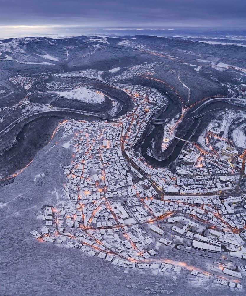 Veliko Tarnovo awakens.