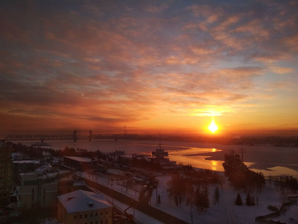 Становление ледяного покрова реки