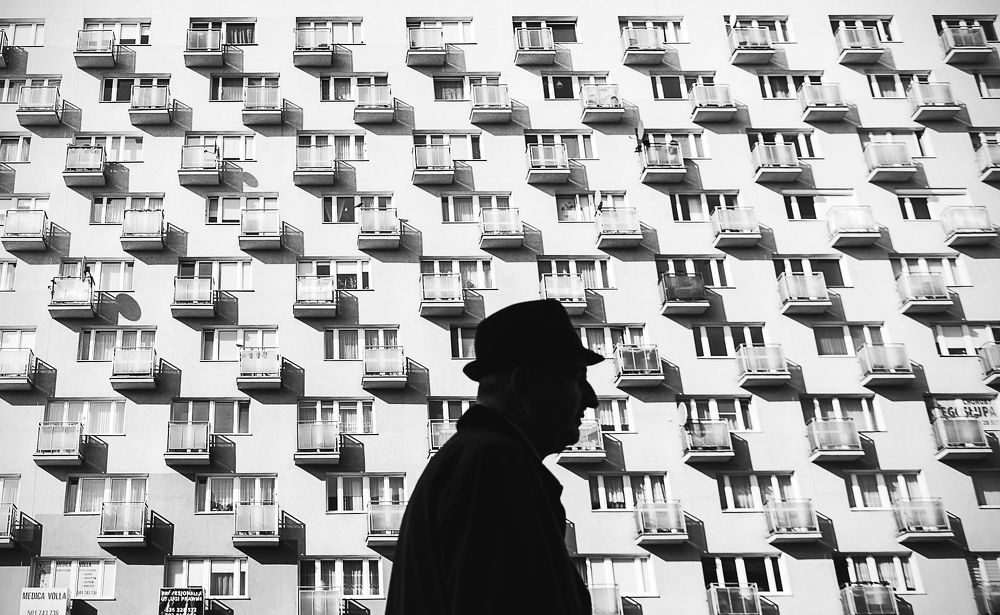 ANONYMOUS HEROES OF EVERYDAY LIFE