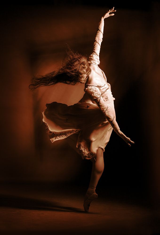 Стихия танца...