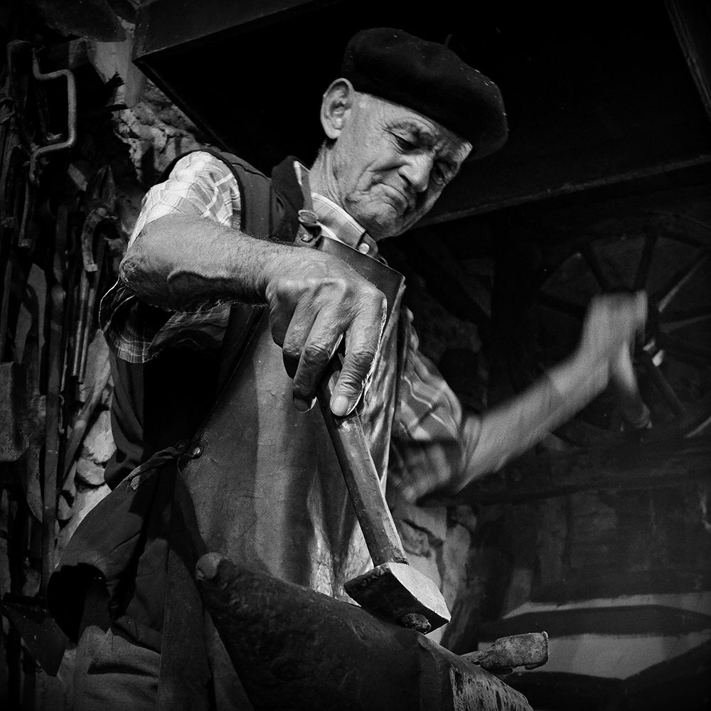 Smith of his ovn fortune