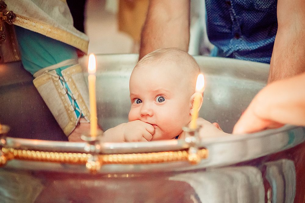 Кто здесь...