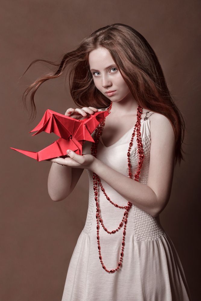 Портрет с ручным драконом