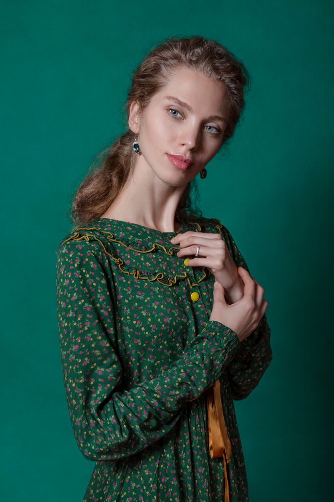 Портрет в изумрудных тонах