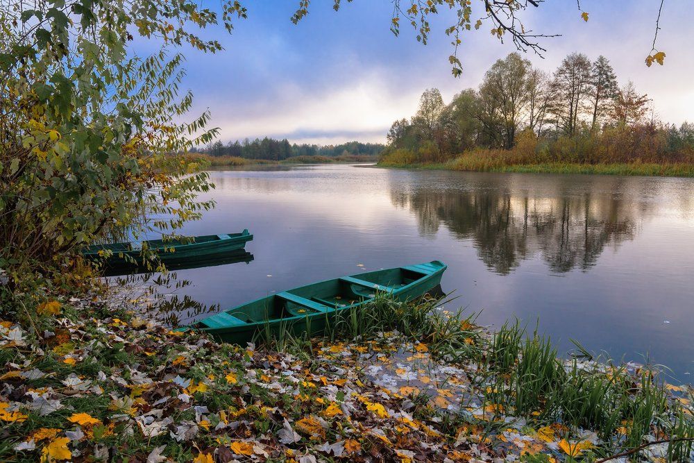 Осеннее утро на реке...