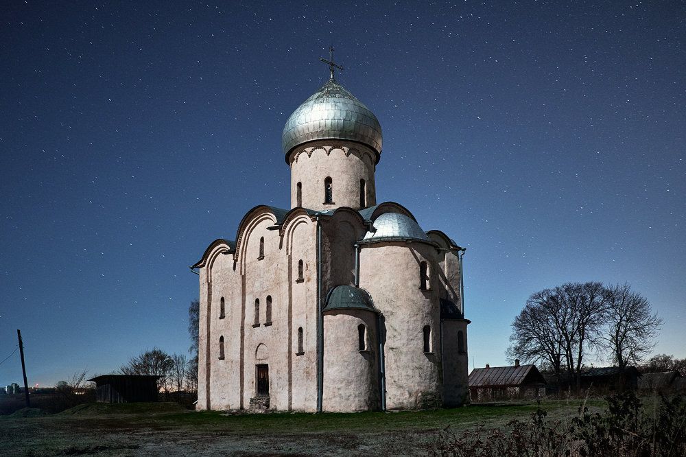 Спас на Нередице в Великом Новгороде