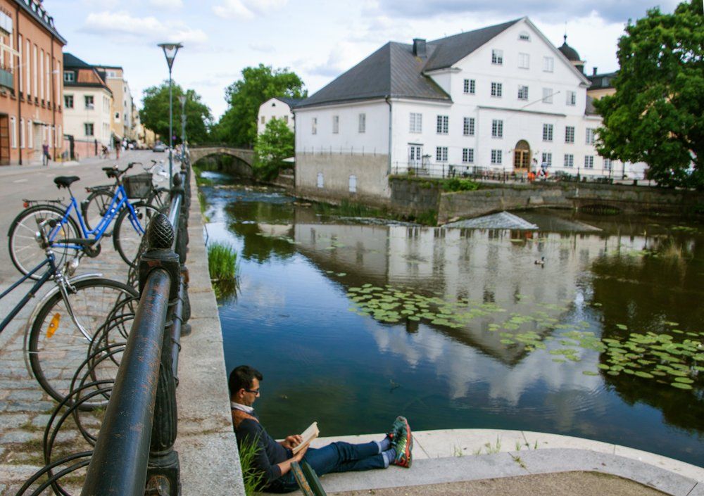 Вдали от суеты