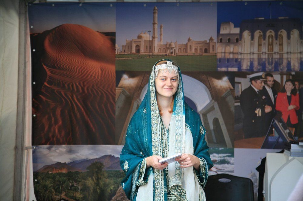 Девушка с голубыми глазами