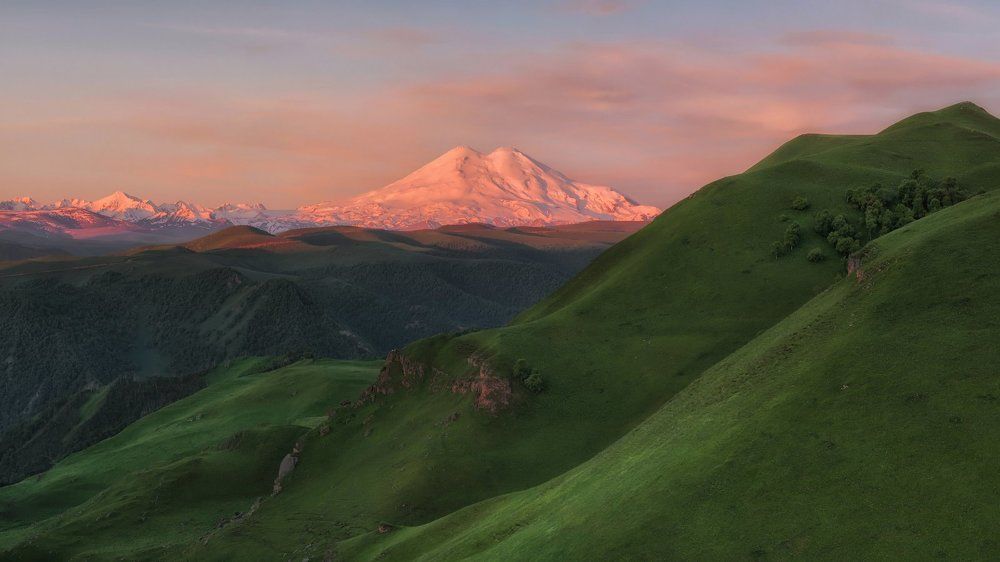 Бархатные склоны Кавказа.