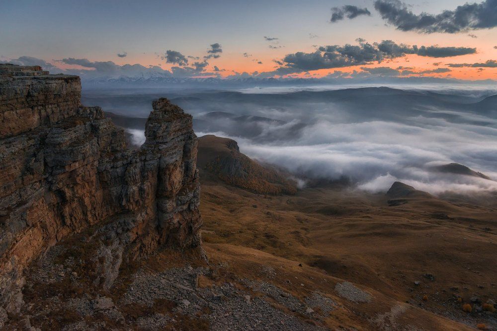 Вечер на плато Бермамыт.