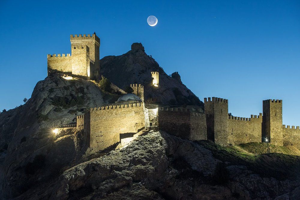 Древний город