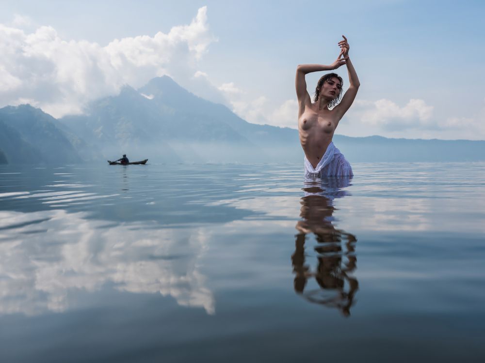 In the morning on the lake