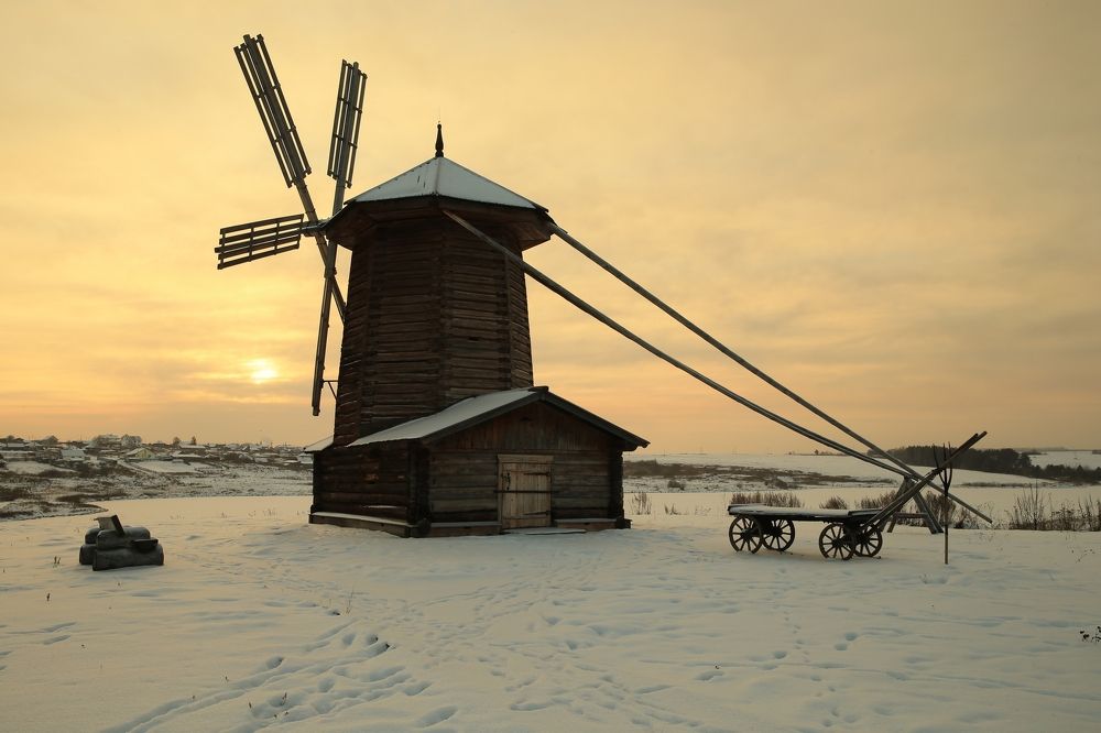 Старая мельница.