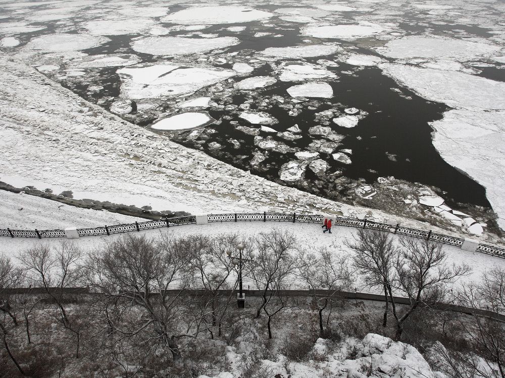 Ice drift of Amur (Khabarovsk)