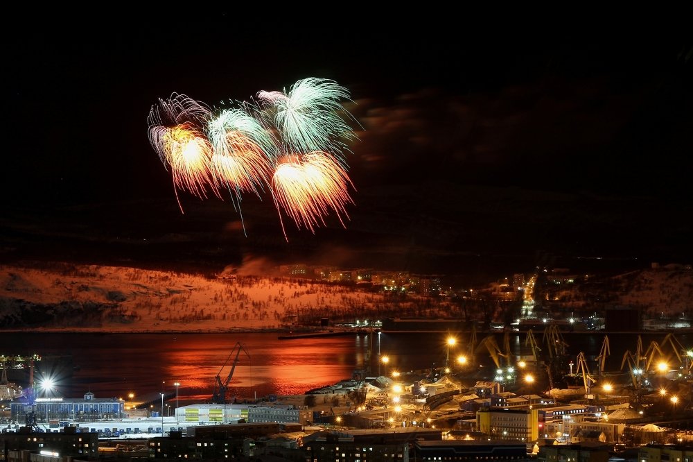 Салют над заливом