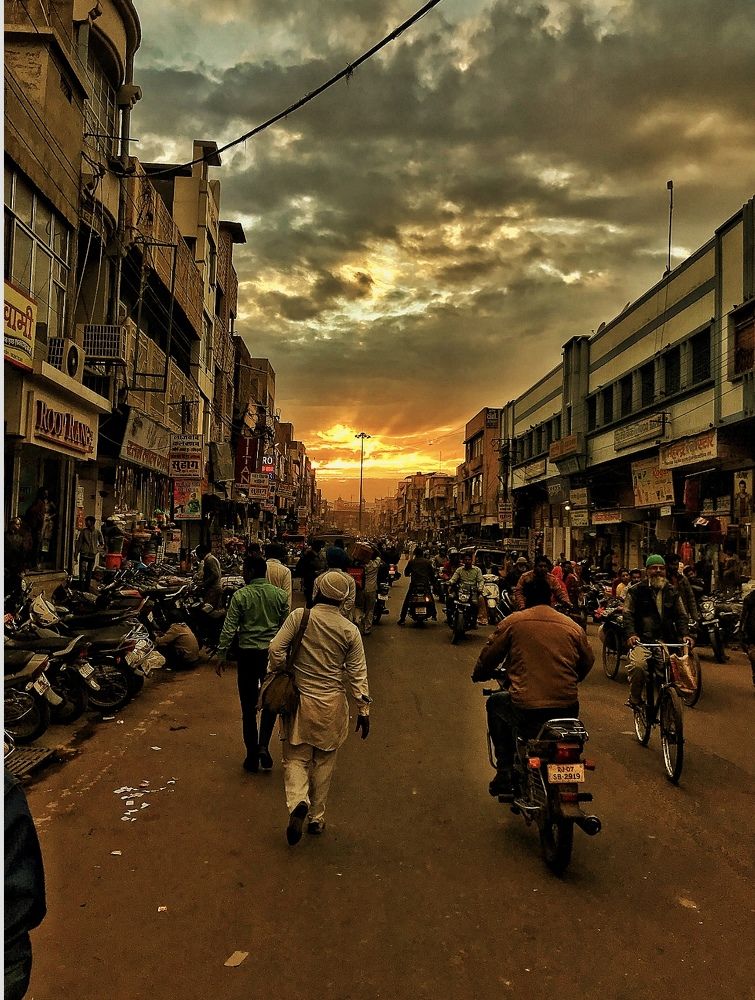 The colurs of Indian street.