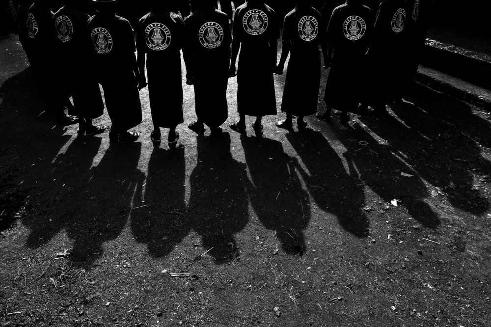 The shadow of people ma'badong