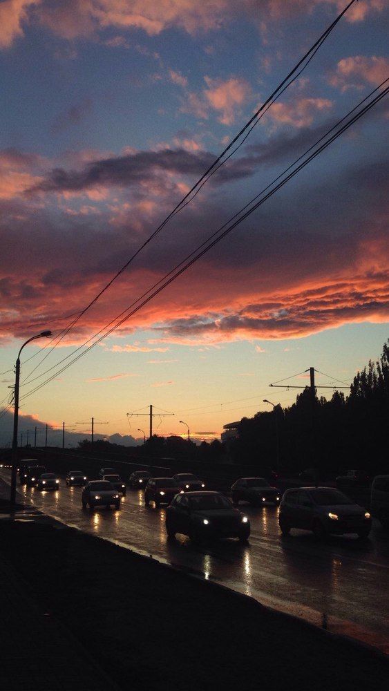 Бесконечный поток машин