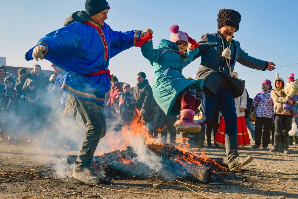 Конец зимы. Прыжок в честь Масленицы.