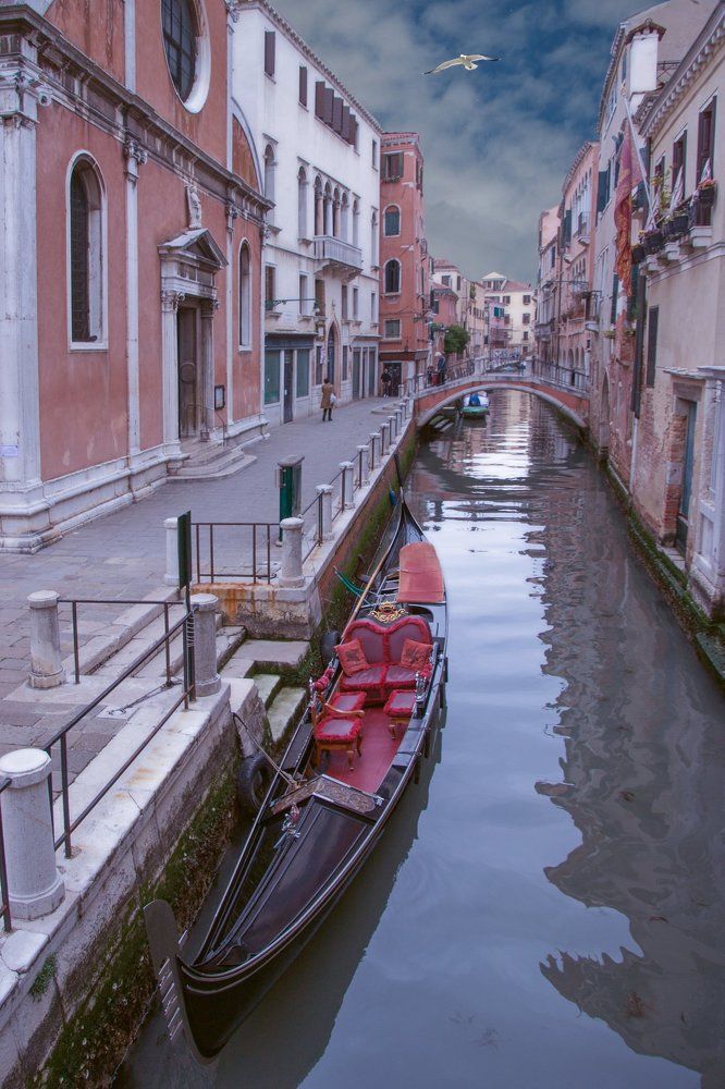 Город просыпается