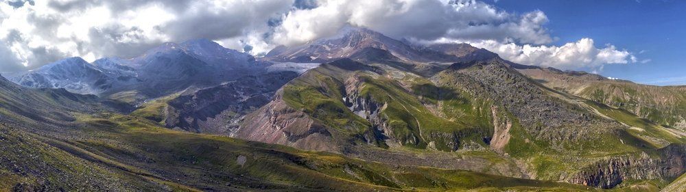 вид на Казбек