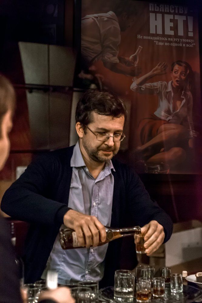 Плакат и художник