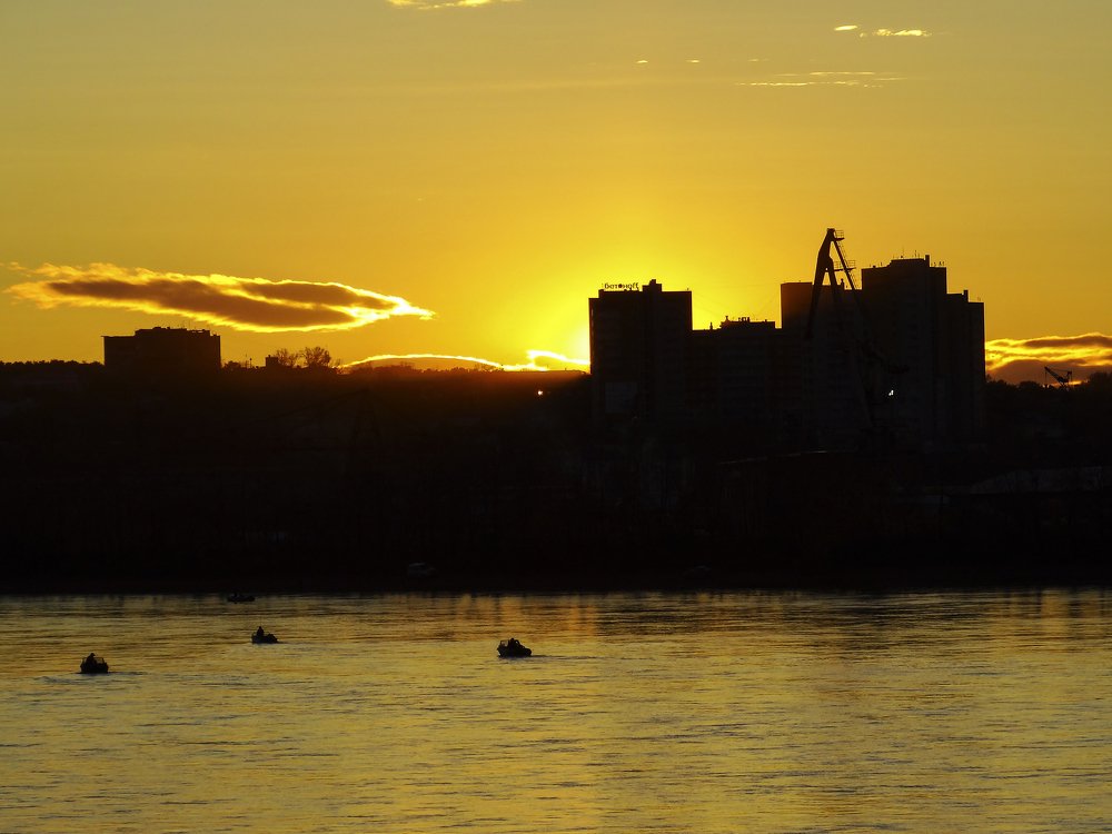 Вечер на Ангаре.