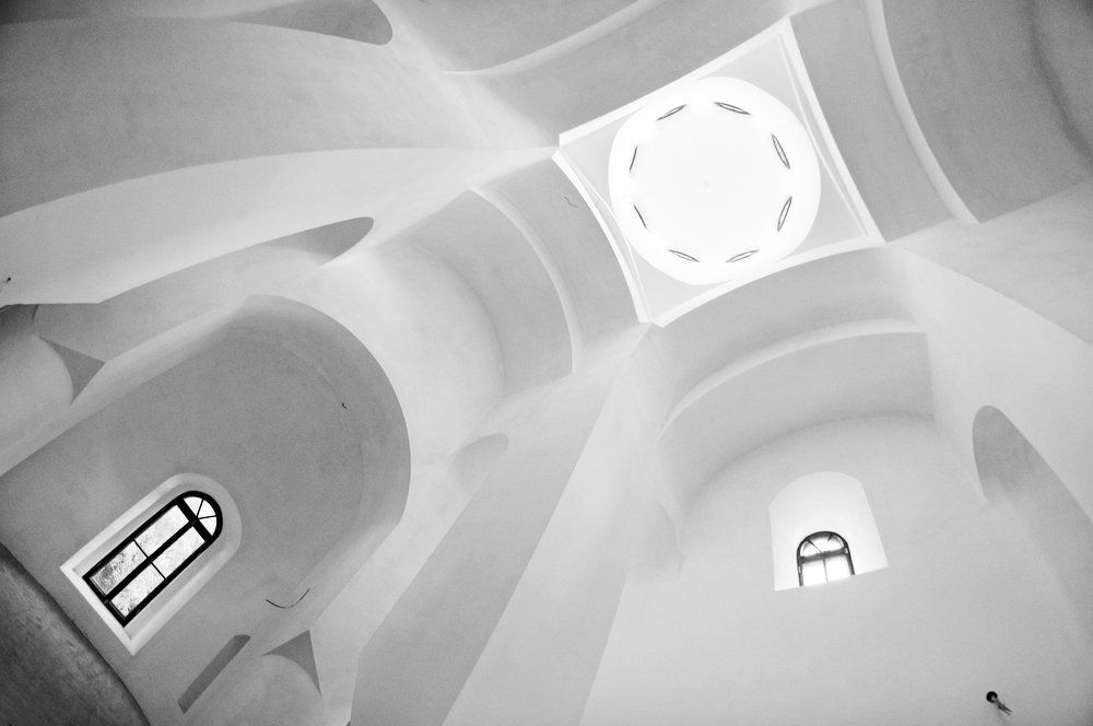 белые своды