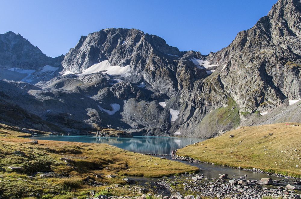 Горное озеро