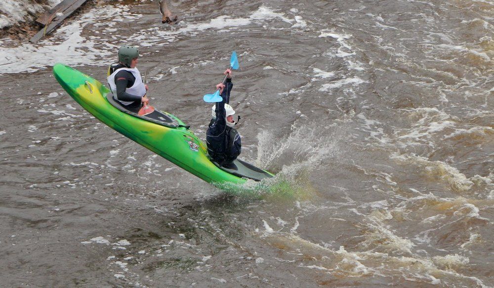 Задраить люки, погружение...