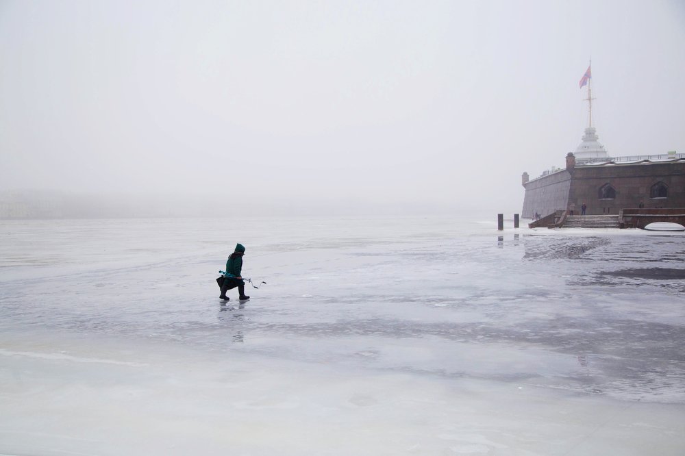 Рыбак на Неве.
