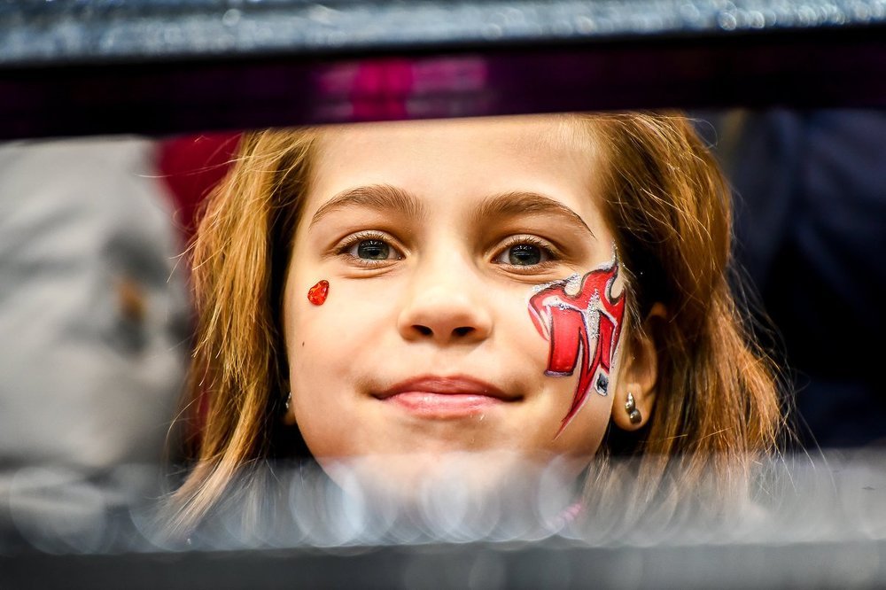 Когда выигрывает твоя команда...