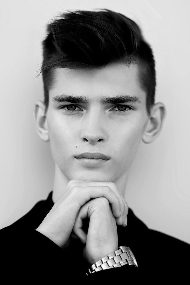 Черно-белый портрет.