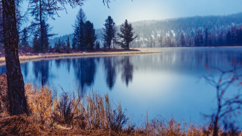 Осень на горном озере