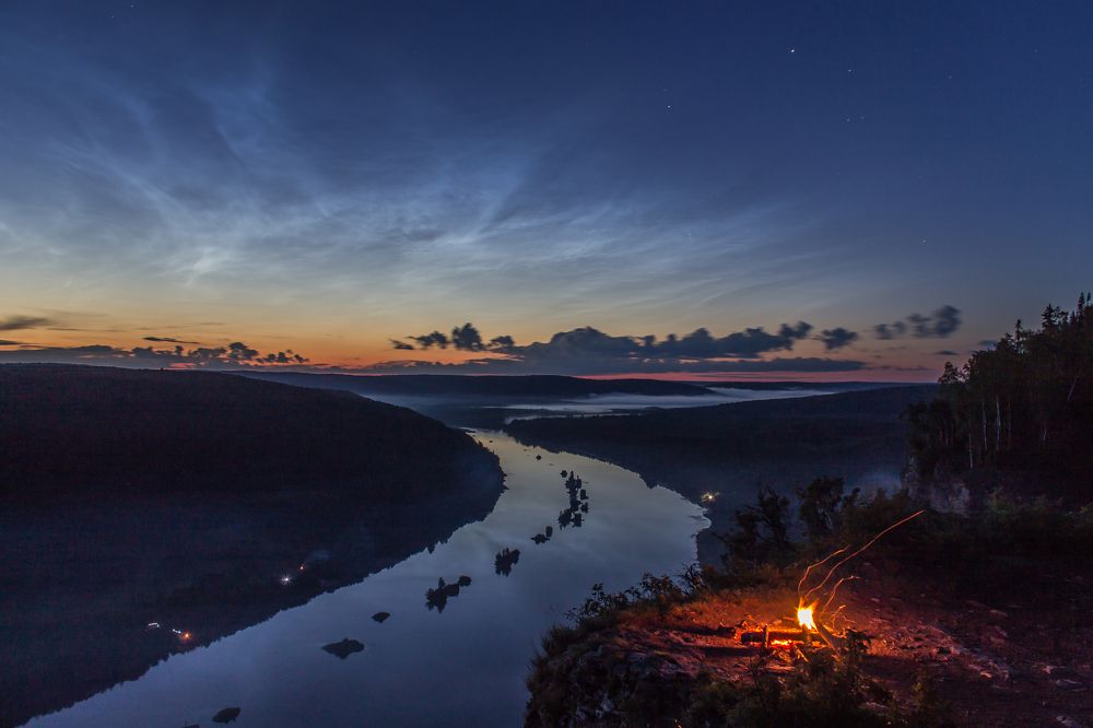 Серебристые облака над Вишерой