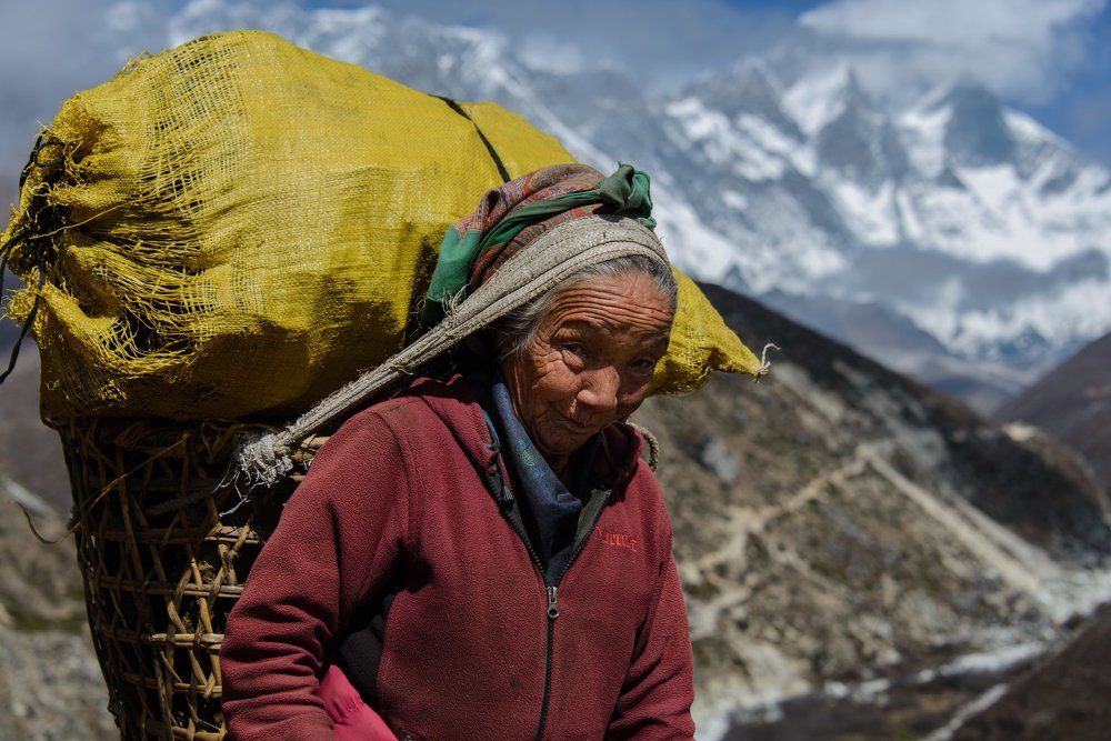 Непальская бабушка