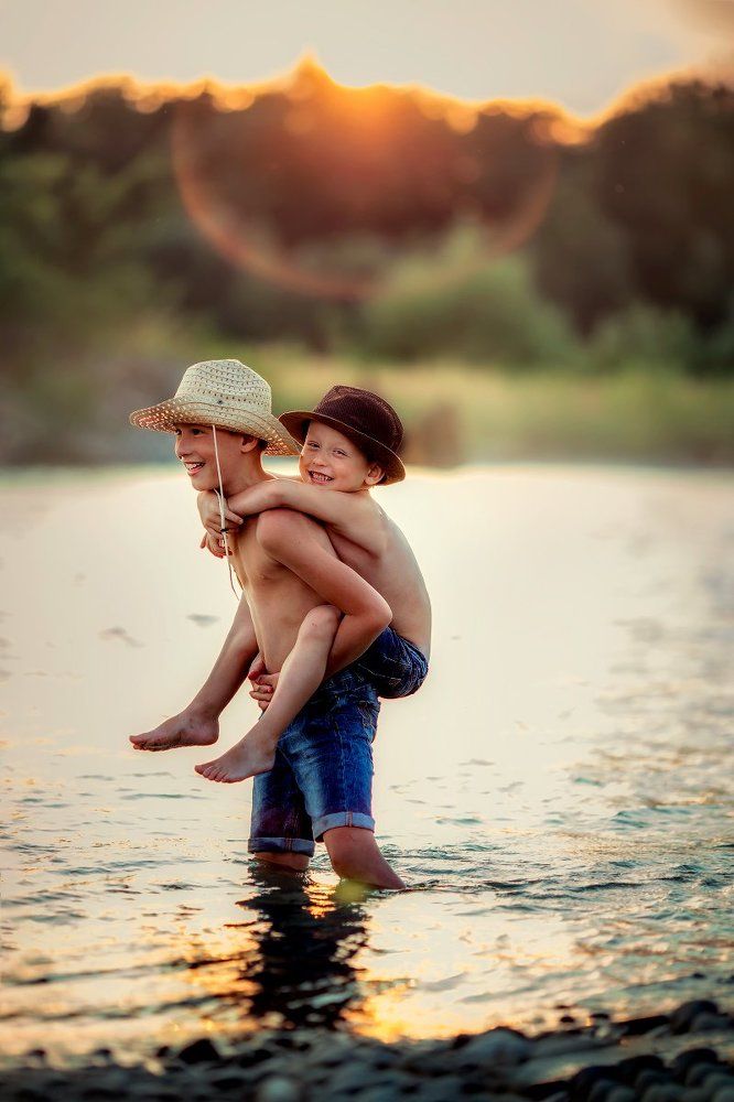 Старший брат