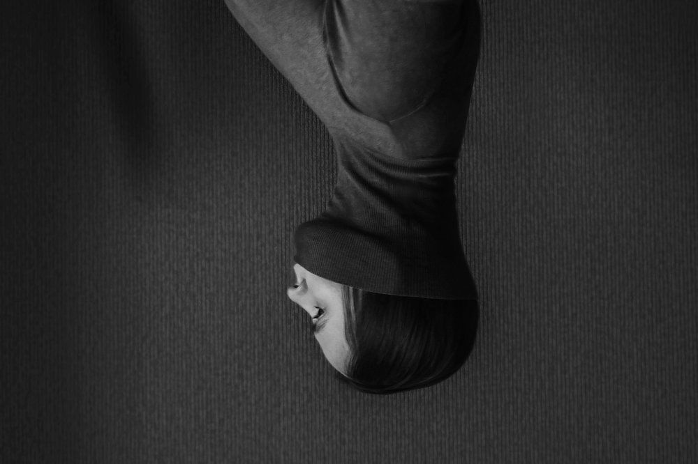 вниз головой