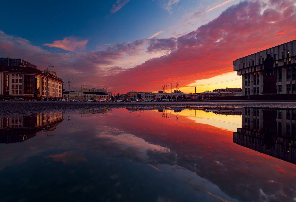 На площади Ленина