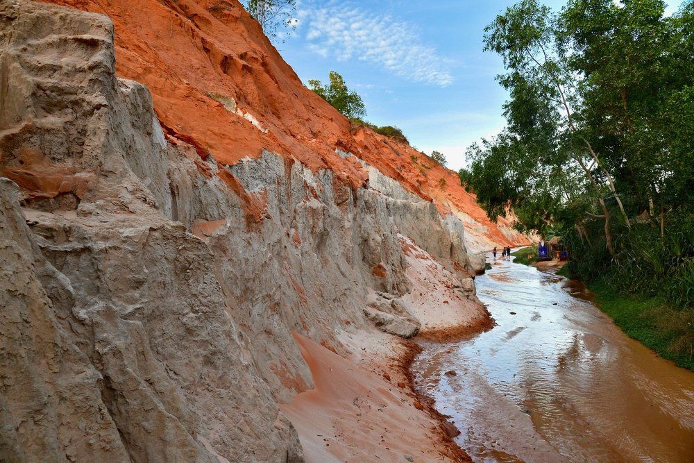 Прекрасный красный путь