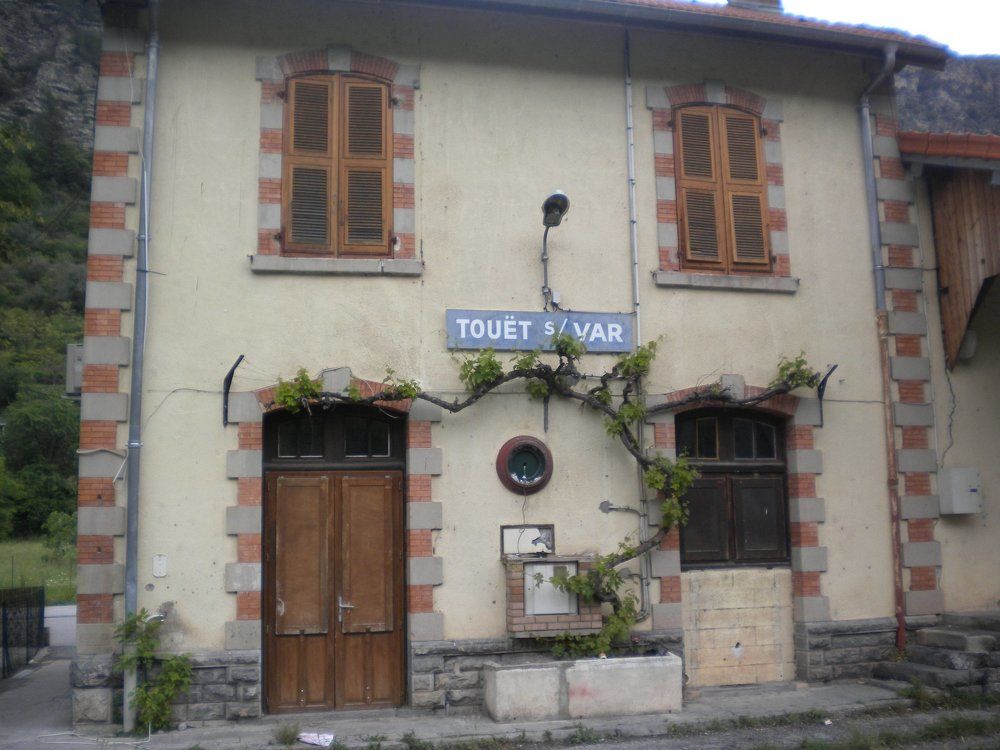 The railway station of a small Provencal town