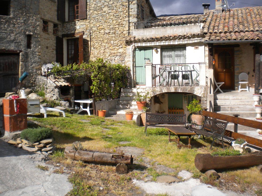 Courtyard of a private house in Provence