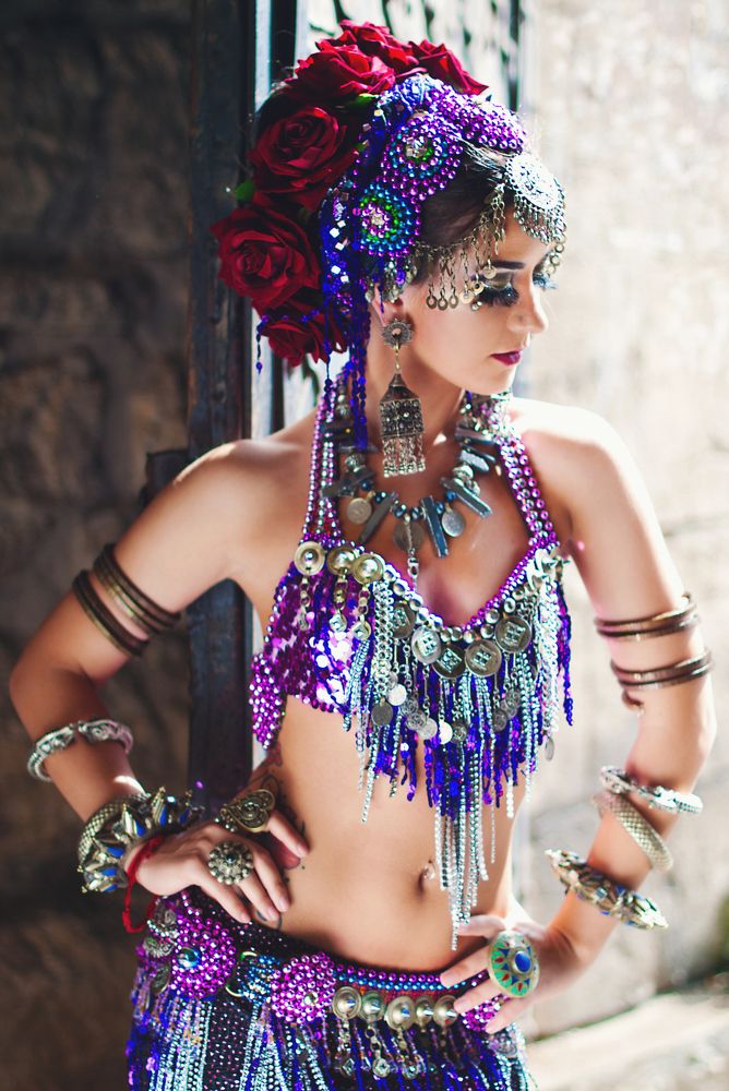 Queen of Tribal fusion belly dance