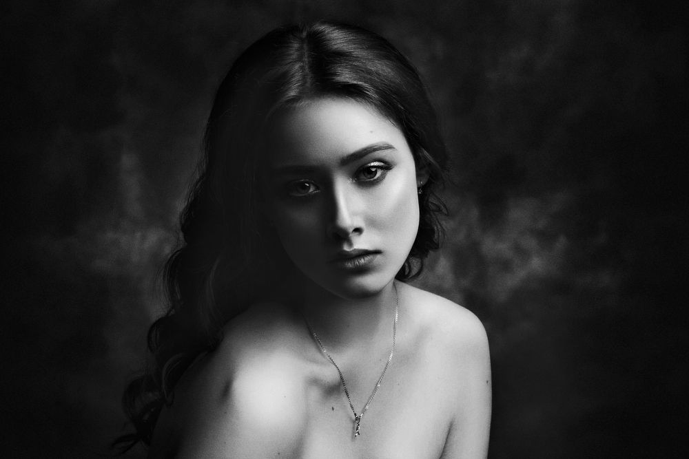 The gaze of the goddess