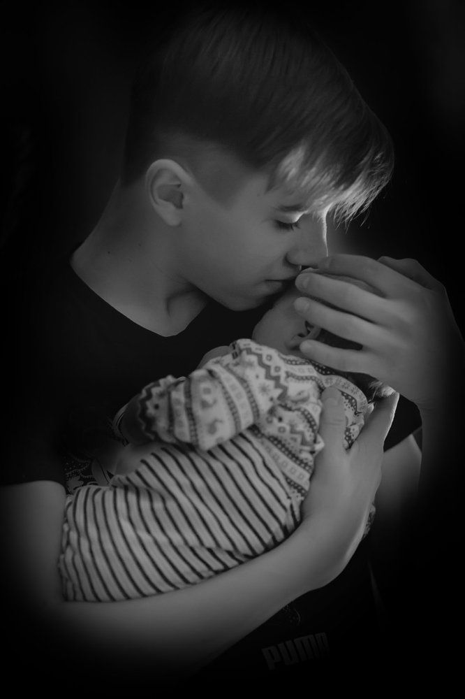 Старший брат