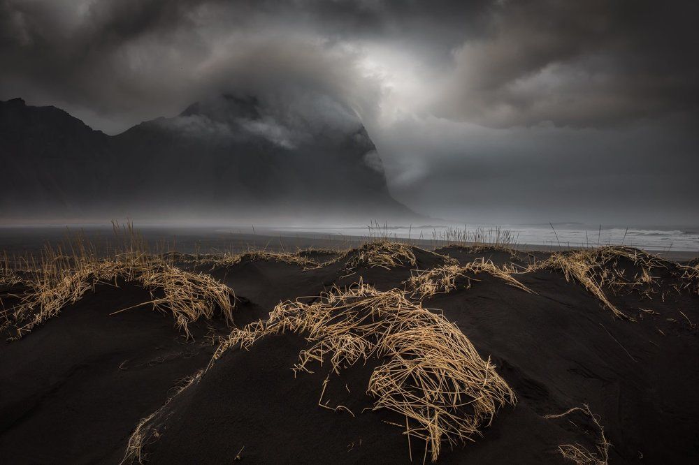 Черные дюны