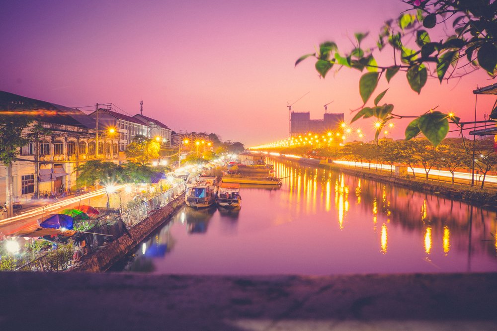 Flower Floating Market at night